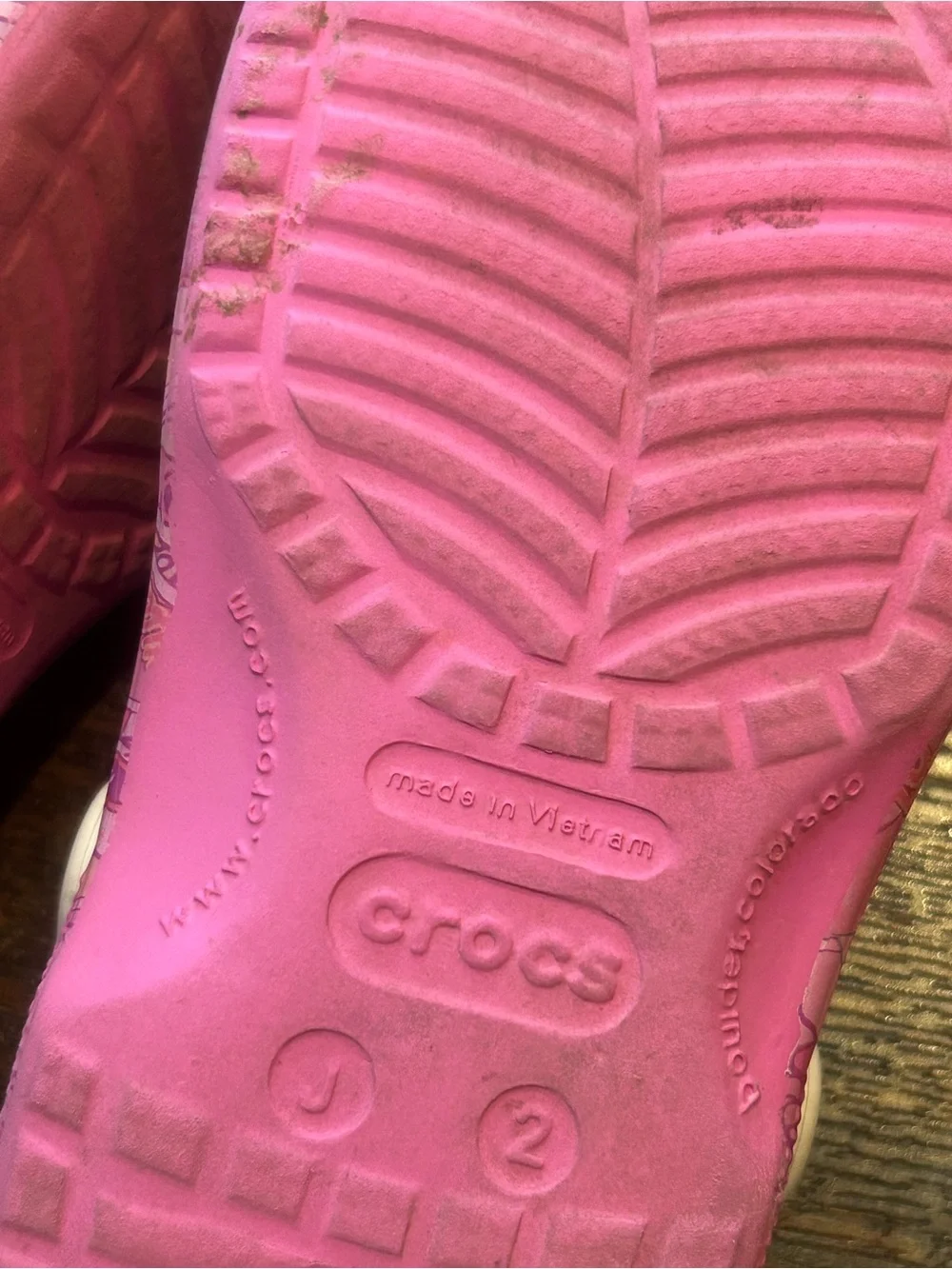 CROCS bright pink
